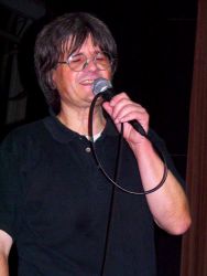 Hádali byste mu padesát?