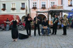 Tančící BARA BURA