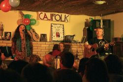 Hluční sousedé na Čajfolku | foto: Lucy Hluční sousedé na Čajfolku