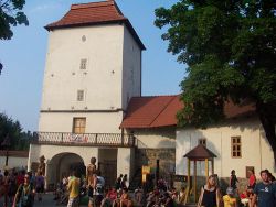 Slezskoostravský hrad, pod nímž se hrálo | foto: Tomáš Hrubý Slezskoostravský hrad, pod nímž se hrálo