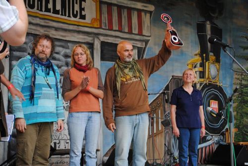 Mohelnice2012_4_Welcome-drink_Lkr | foto: Lenka krausova Mohelnice2012_4_Welcome-drink_Lkr