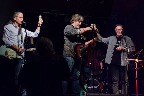 Mrakoplaš slaví 25 let. Zleva Martin Kalenda, Pavel Lipták a host Ondřej Konrád | Mrakoplaš slaví 25 let. Zleva Martin Kalenda, Pavel Lipták a host Ondřej Konrád