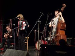 zdroj: www.folkcountry.cz ©