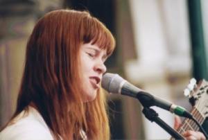 Žofie Kabelková začíná být na festivalových pódií čím dál tím větší vzácností. Foto: archiv FOLKtime.cz