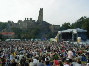 Okoř 2002 - foto: Michal Pravec ©