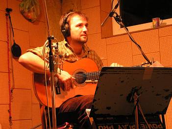 Jan-Matěj Rak při nahrávání CD Čerstvě natřeno - foto: Martina Trchová©